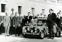 Bildet viser Paddy Hopkirk og Henry Liddon i 1964 Rally Monte Carlo. Klikk for � se st�rre bilde.